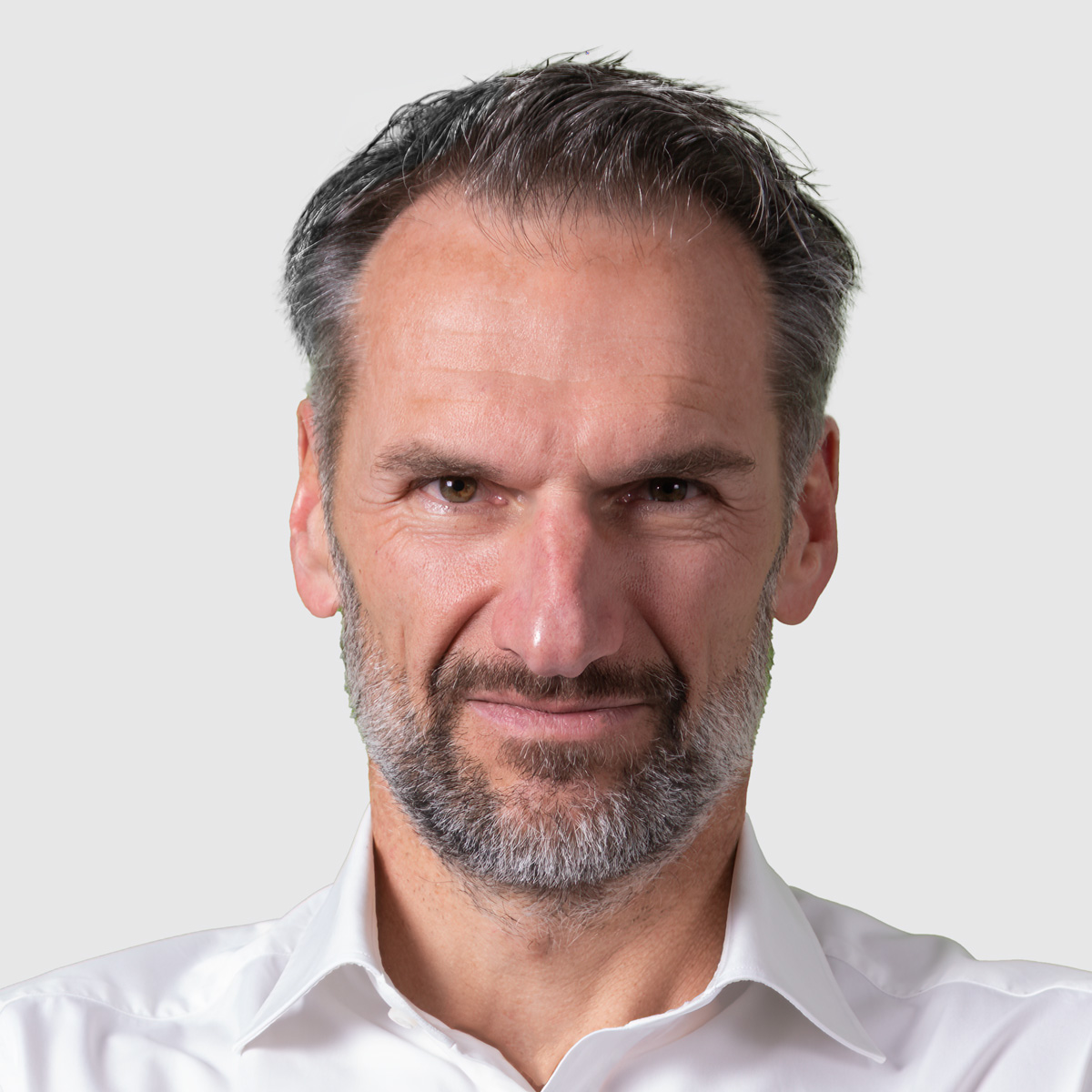 michael_schwarz_founder_and_managing_director-2022-05-1_sq.jpg